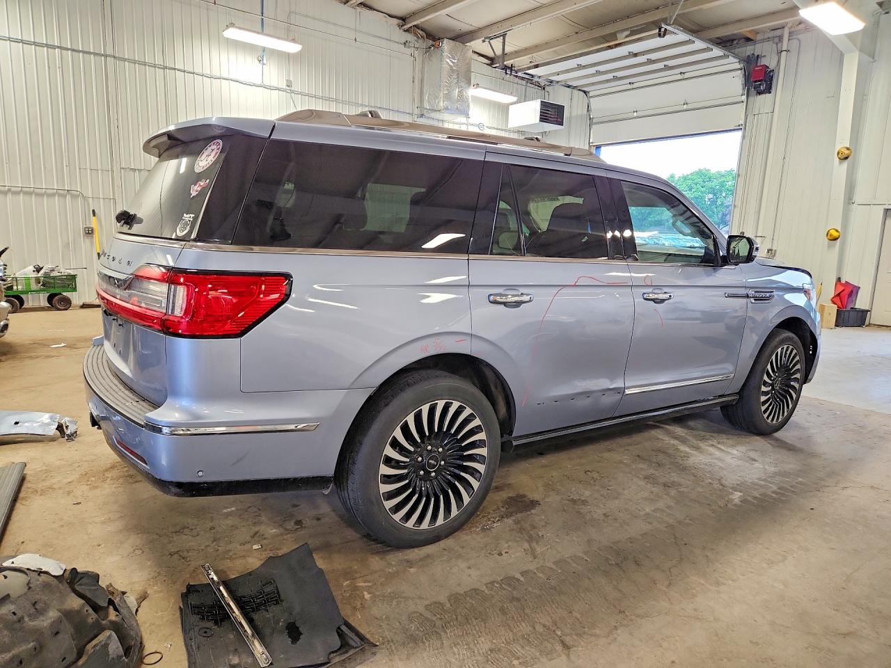 2019 LINCOLN NAVIGATOR