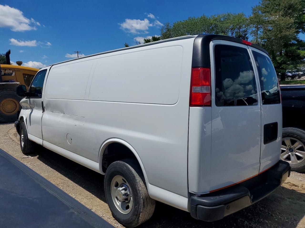 2024 CHEVROLET EXPRESS