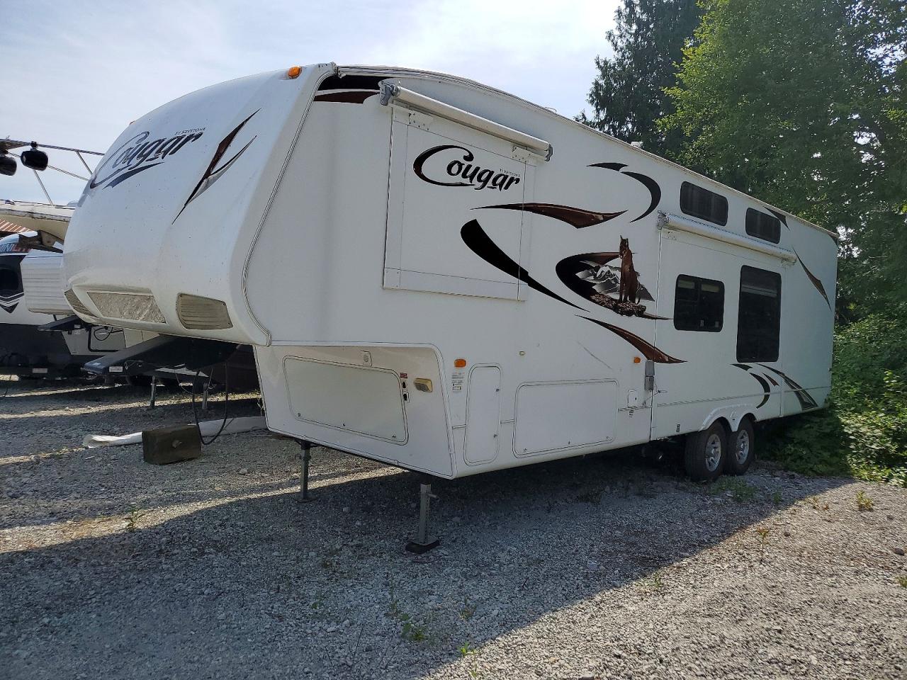 2010 COUGAR KEYSTONE