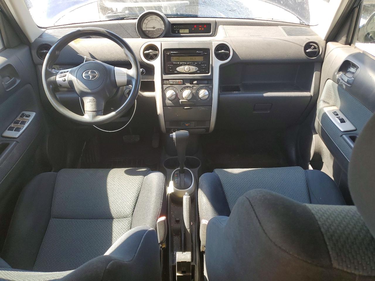 2006 TOYOTA SCION