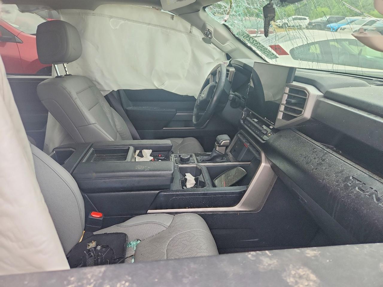 2024 TOYOTA TUNDRA