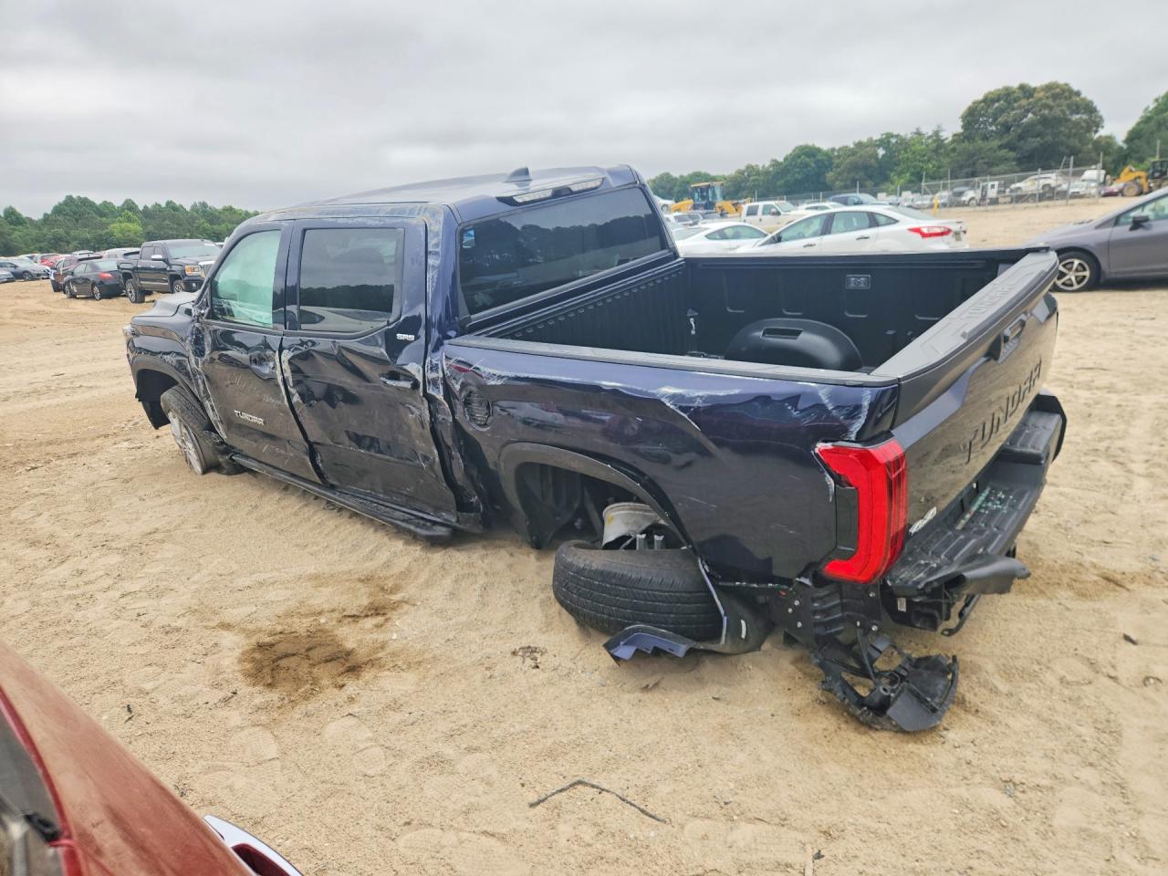 2024 TOYOTA TUNDRA
