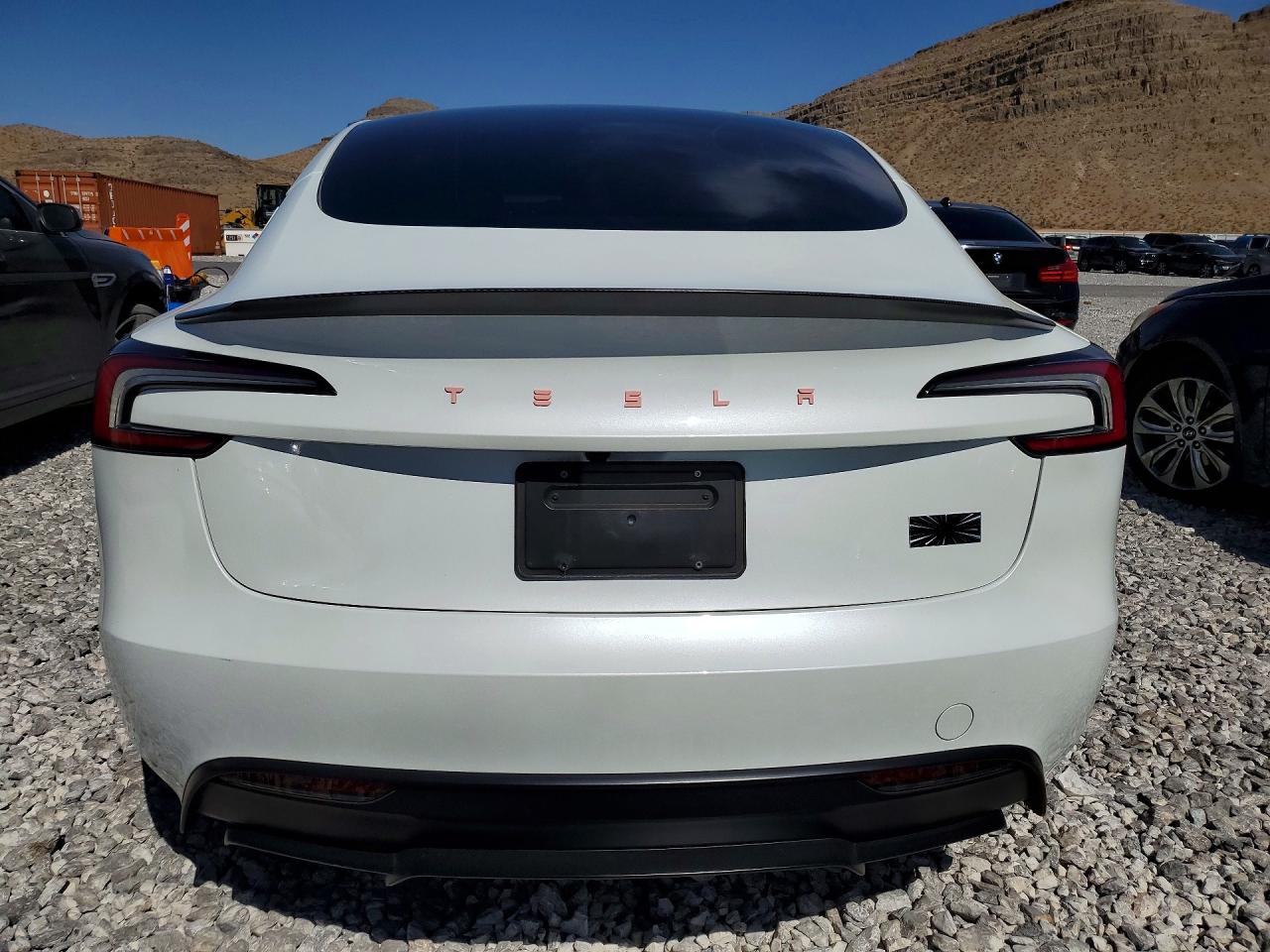 2025 TESLA MODEL 3