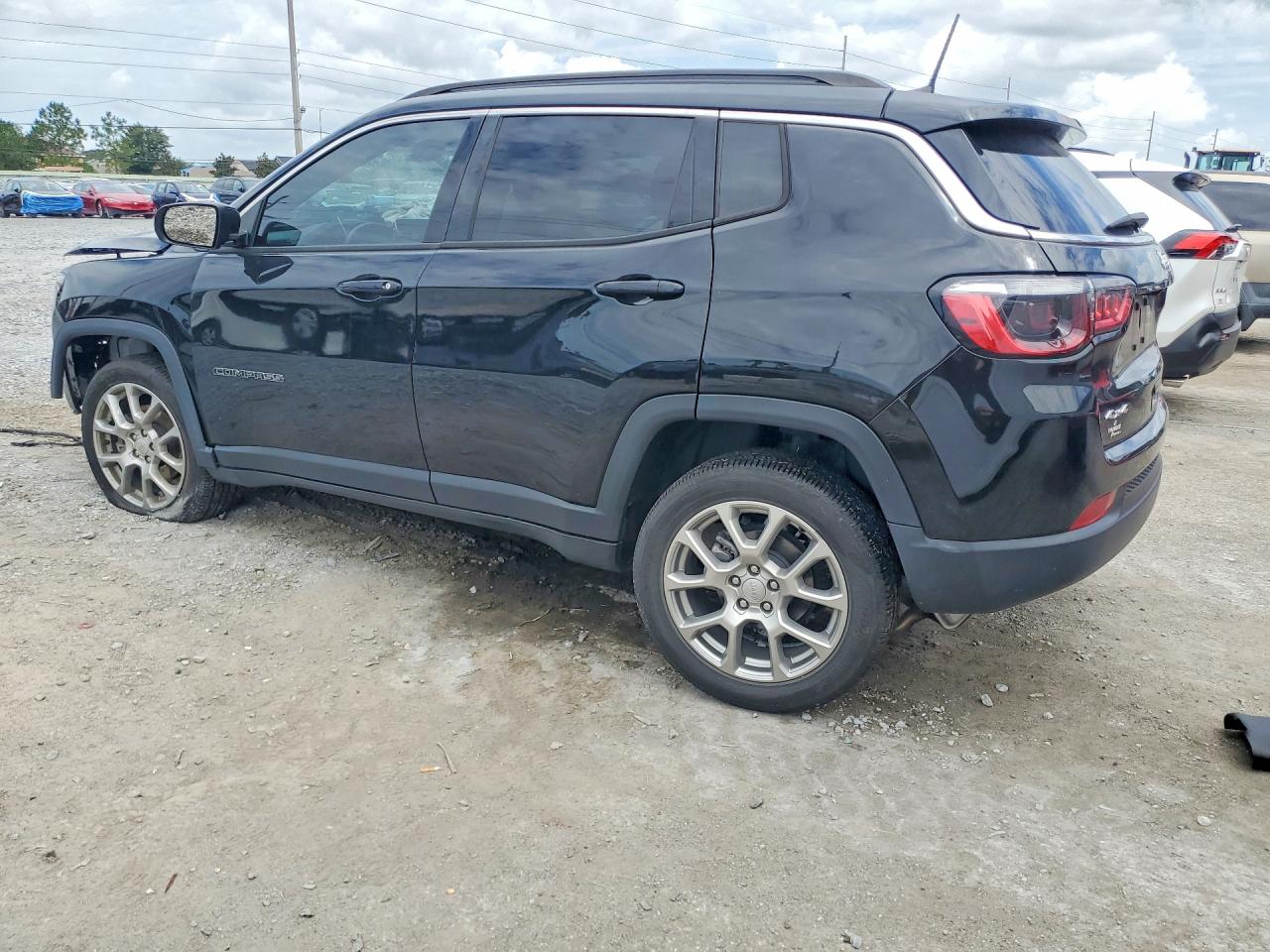 2022 JEEP COMPASS