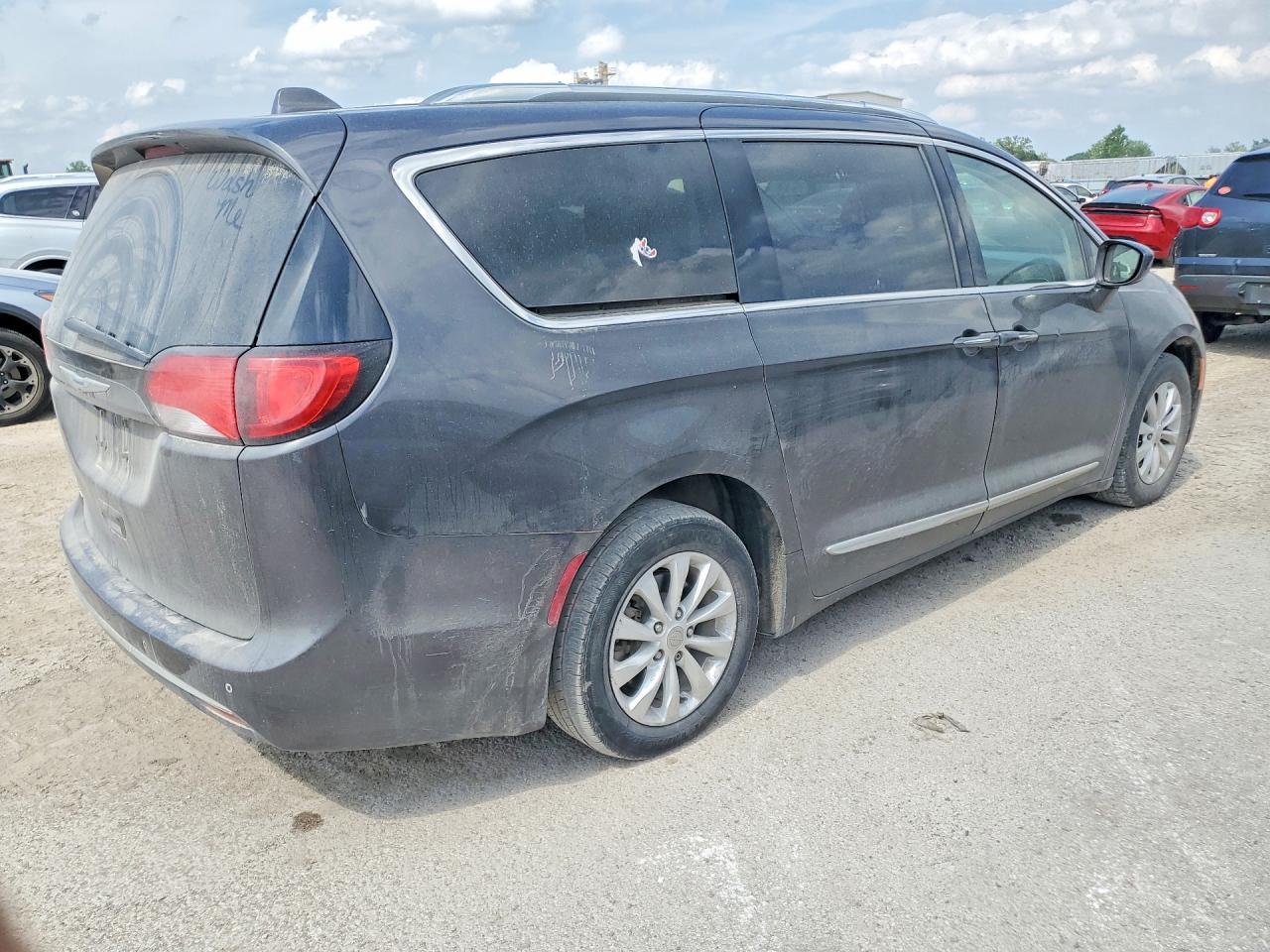 2018 CHRYSLER PACIFICA