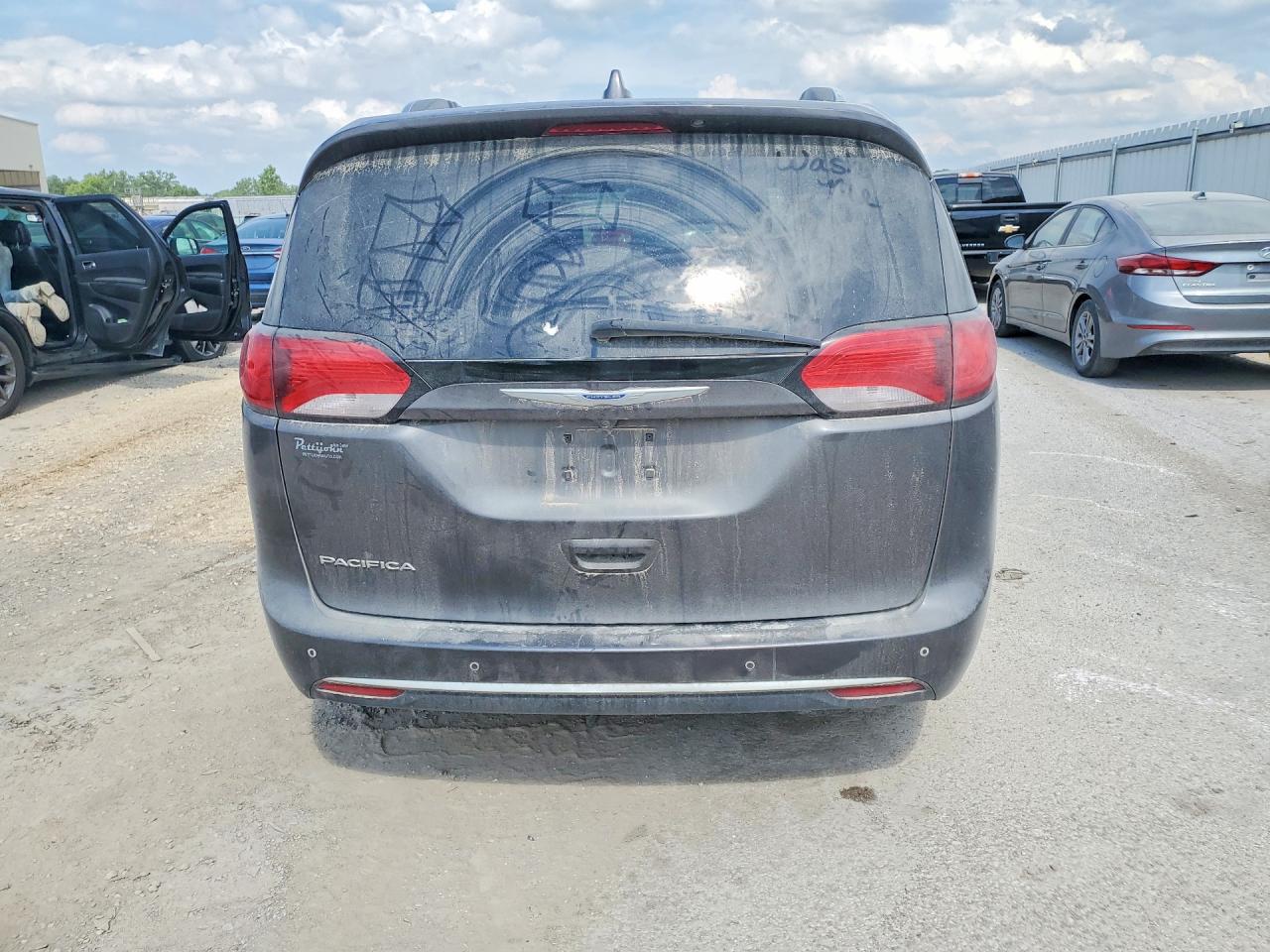 2018 CHRYSLER PACIFICA