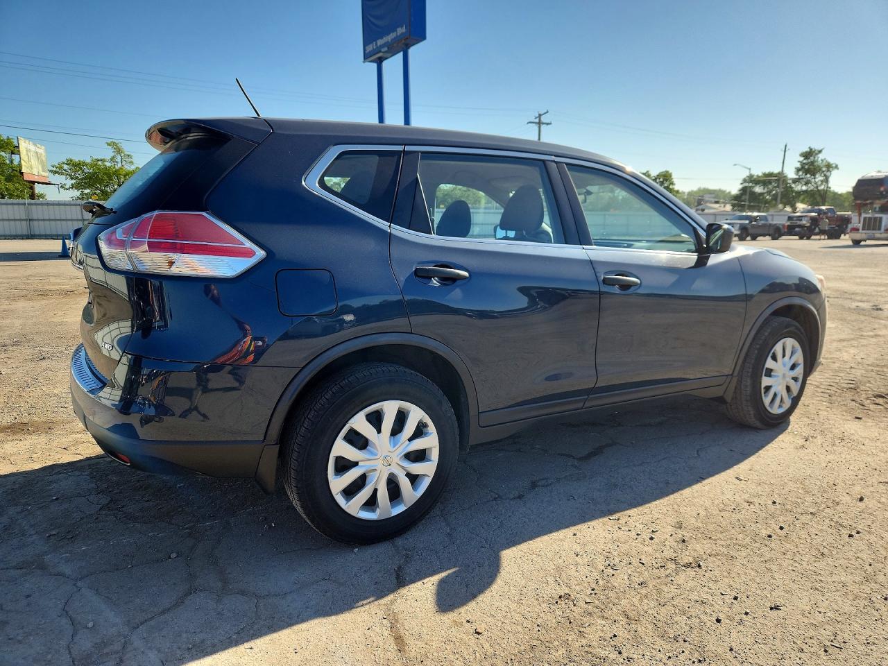 2016 NISSAN ROGUE
