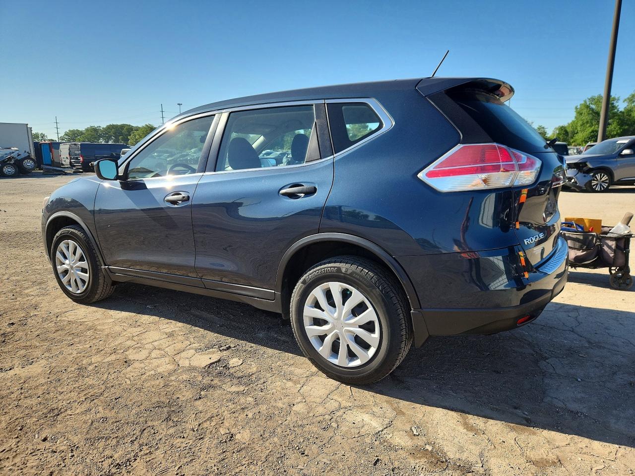 2016 NISSAN ROGUE