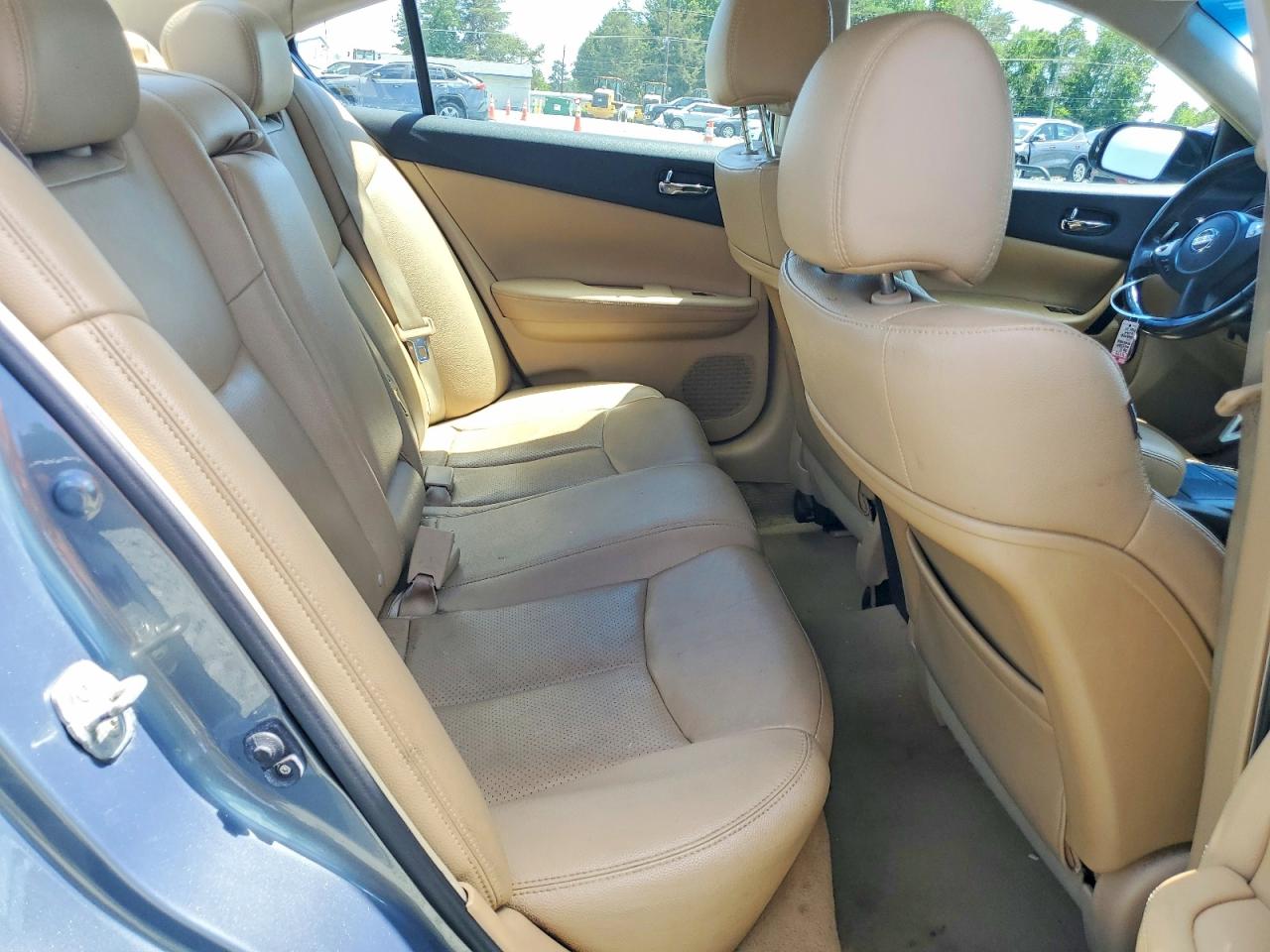 2011 NISSAN MAXIMA