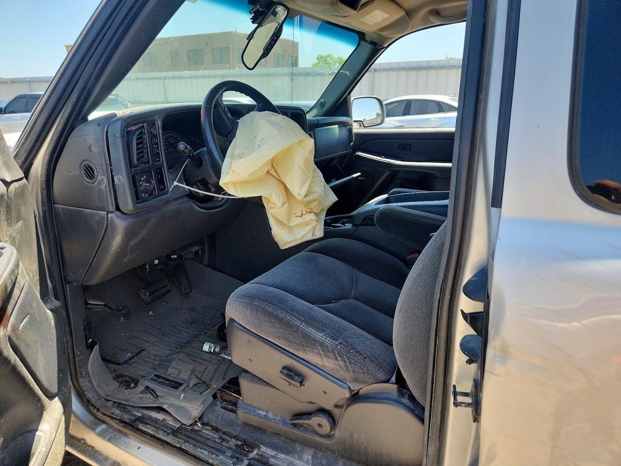 2004 CHEVROLET SILVERADO