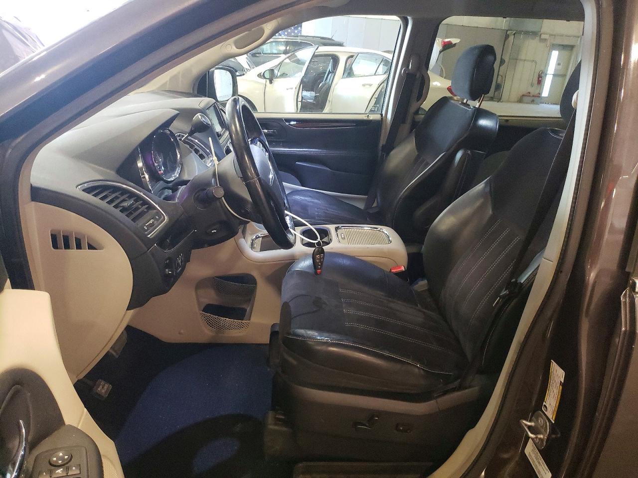 2014 CHRYSLER MINIVAN