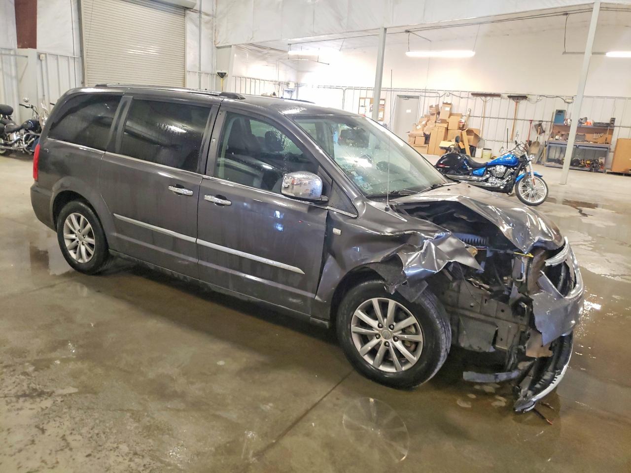 2014 CHRYSLER MINIVAN