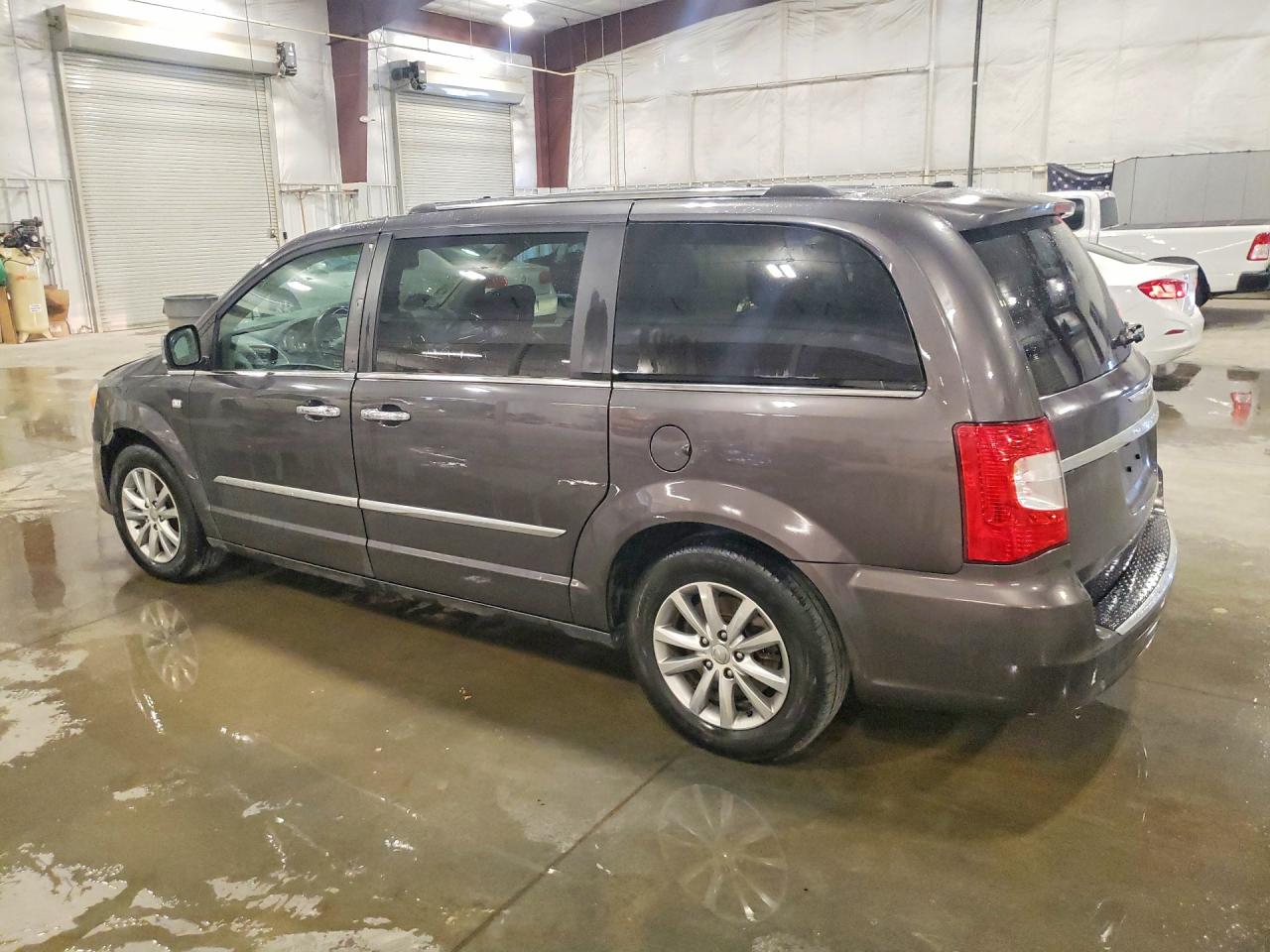 2014 CHRYSLER MINIVAN
