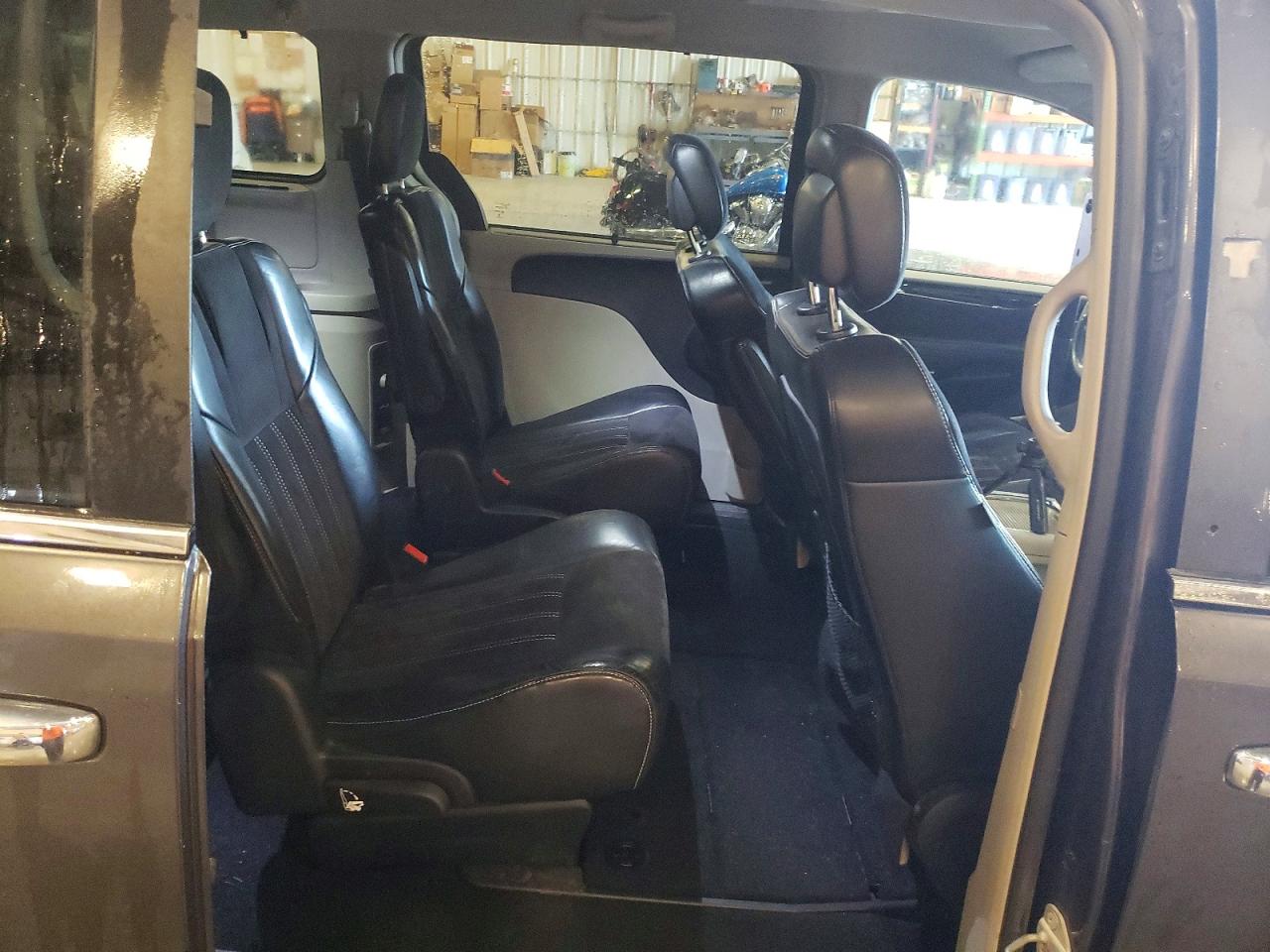 2014 CHRYSLER MINIVAN