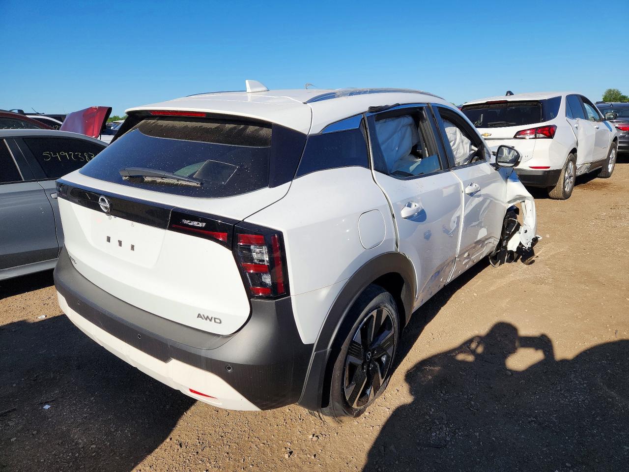 2025 NISSAN KICKS