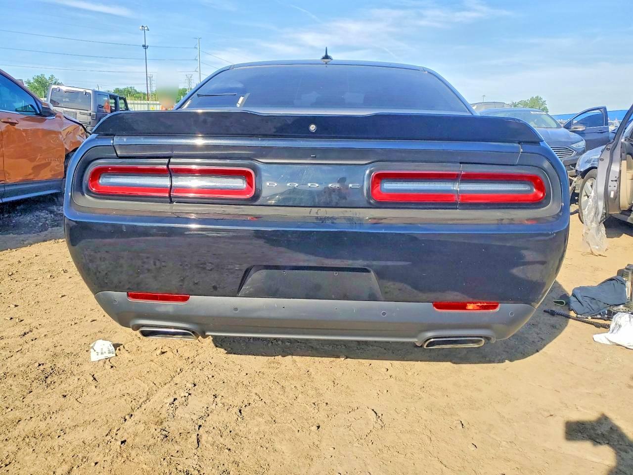 2016 DODGE CHALLENGER
