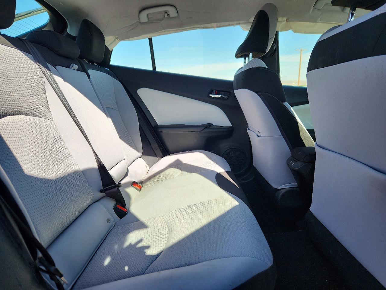 2019 TOYOTA PRIUS