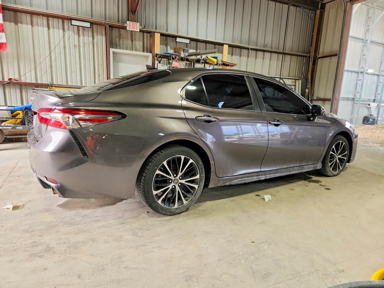 2019 TOYOTA CAMRY
