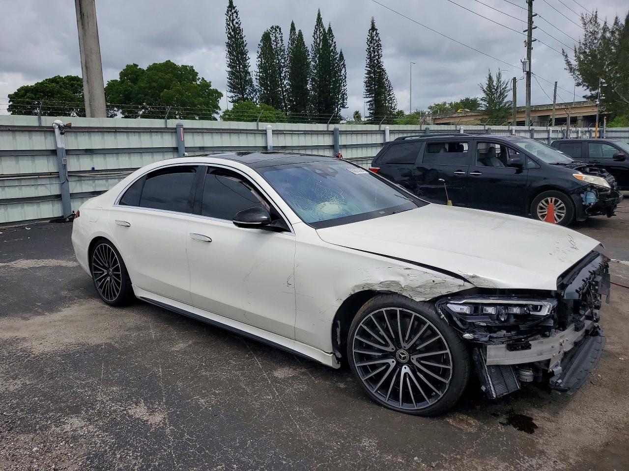 2022 MERCEDES-BENZ S-CLASS