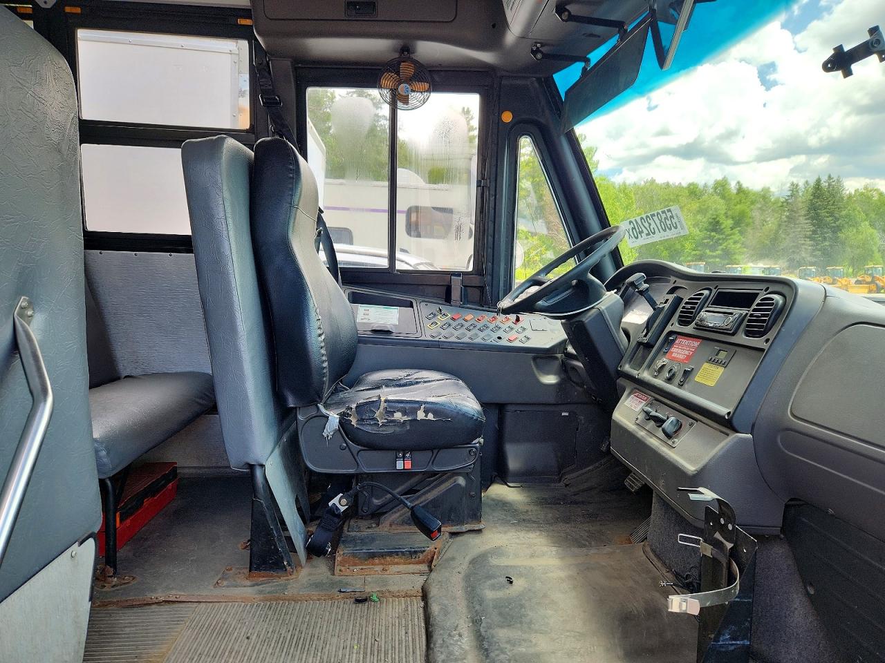 2012 THOMAS CHASSIS B2