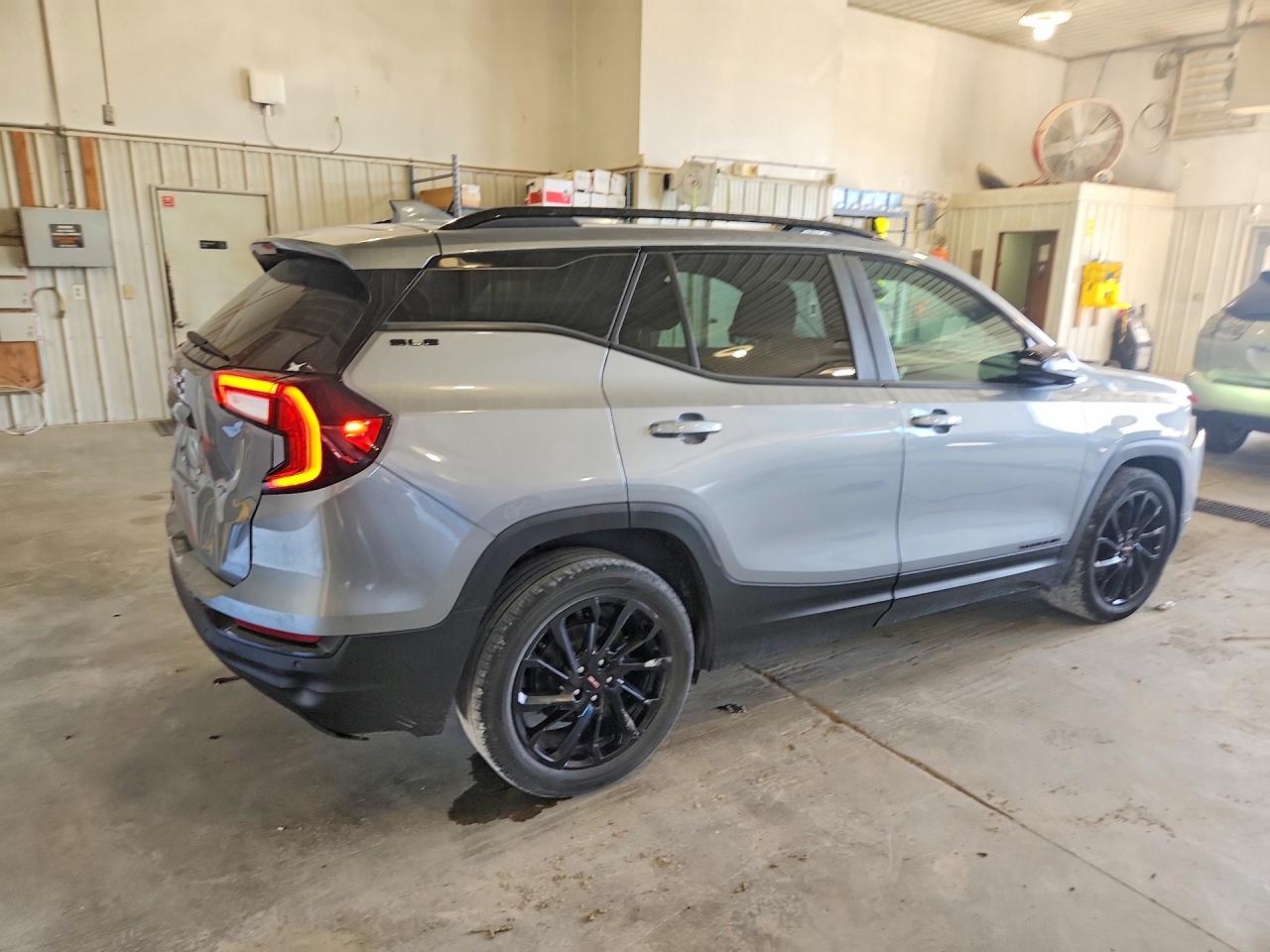2024 GMC TERRAIN