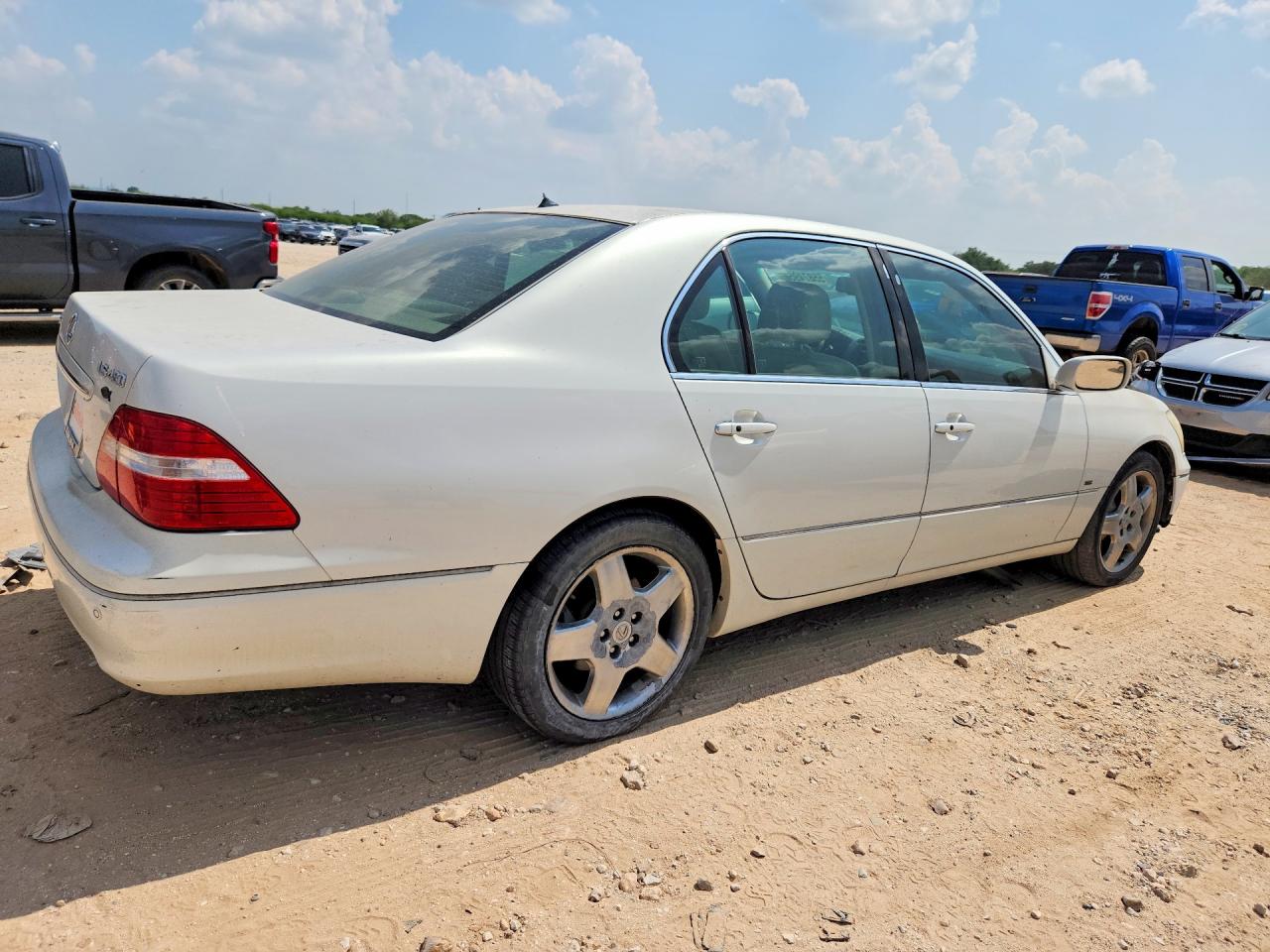 2004 LEXUS LS430