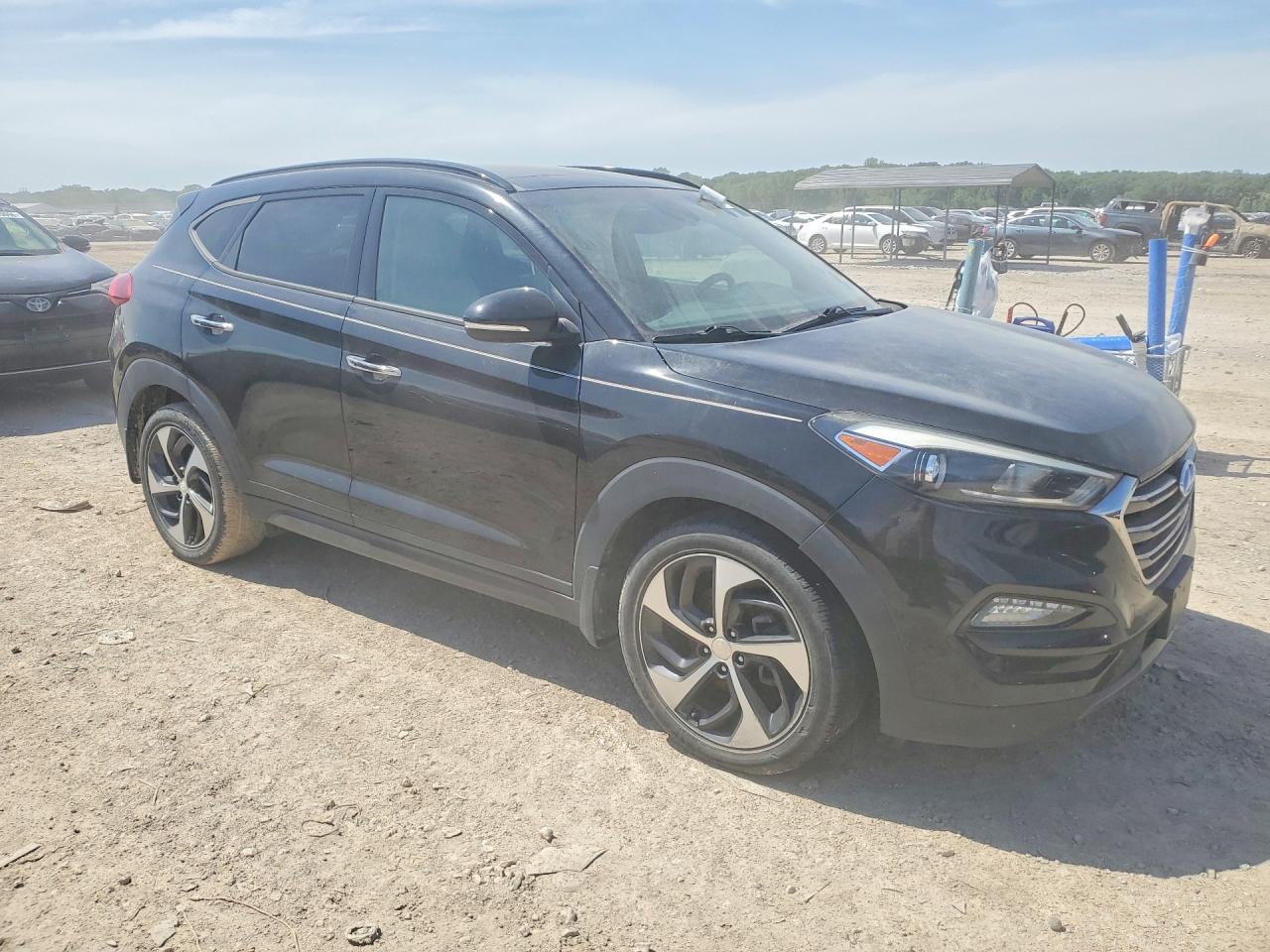 2016 HYUNDAI TUCSON
