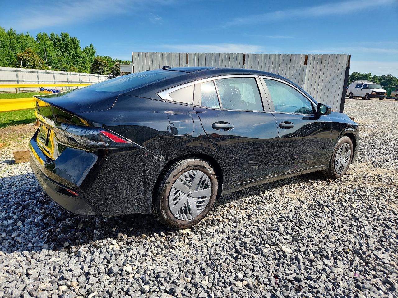 2026 NISSAN SENTRA