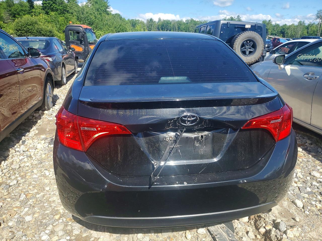 2018 TOYOTA COROLLA