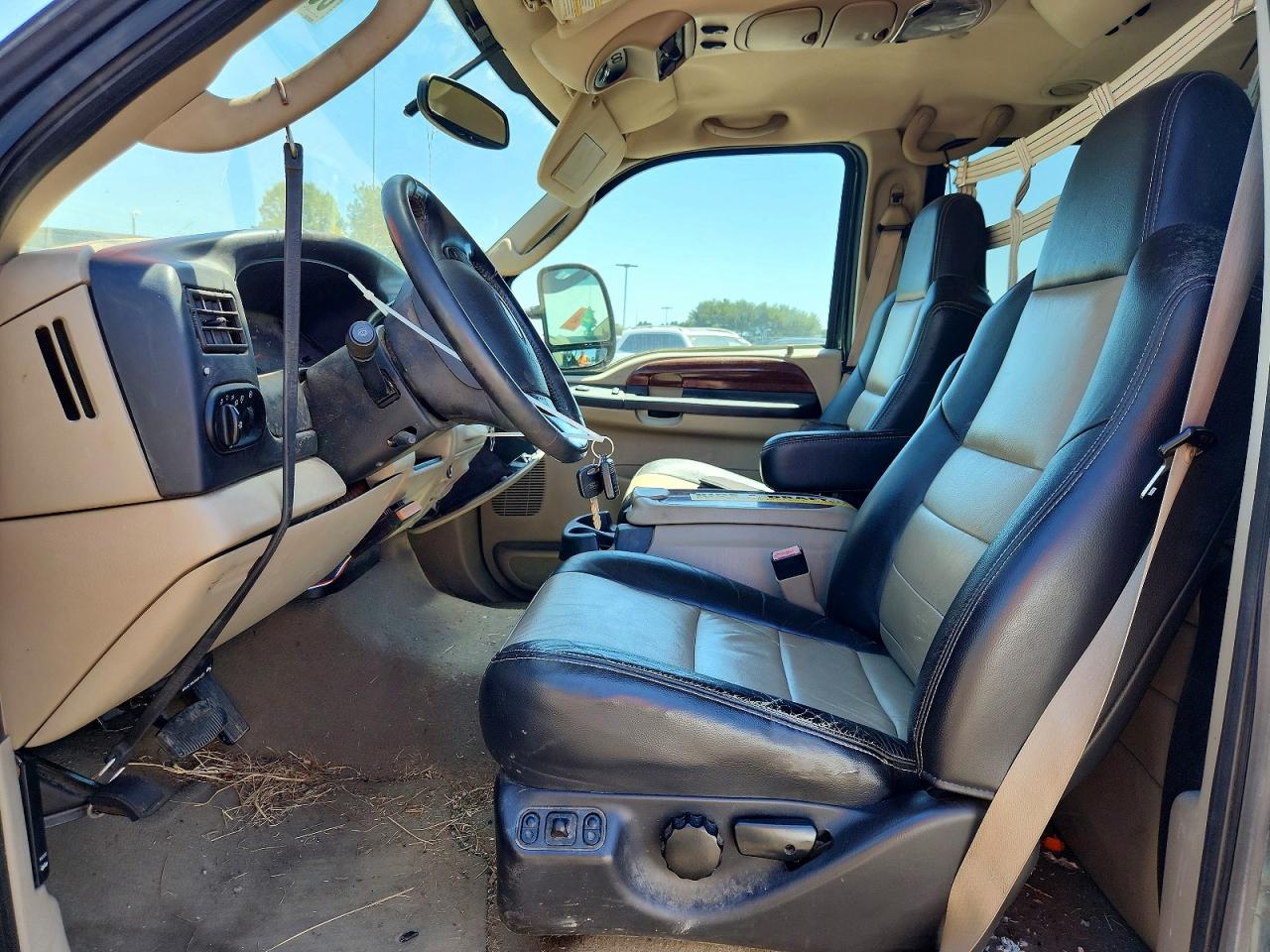 2005 FORD EXCURSION