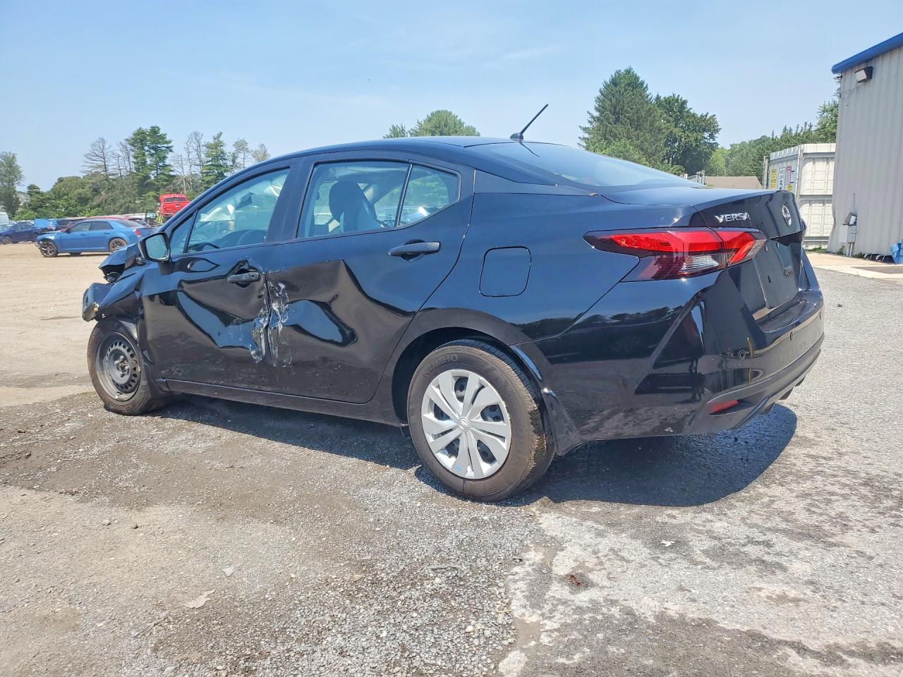 2025 NISSAN VERSA