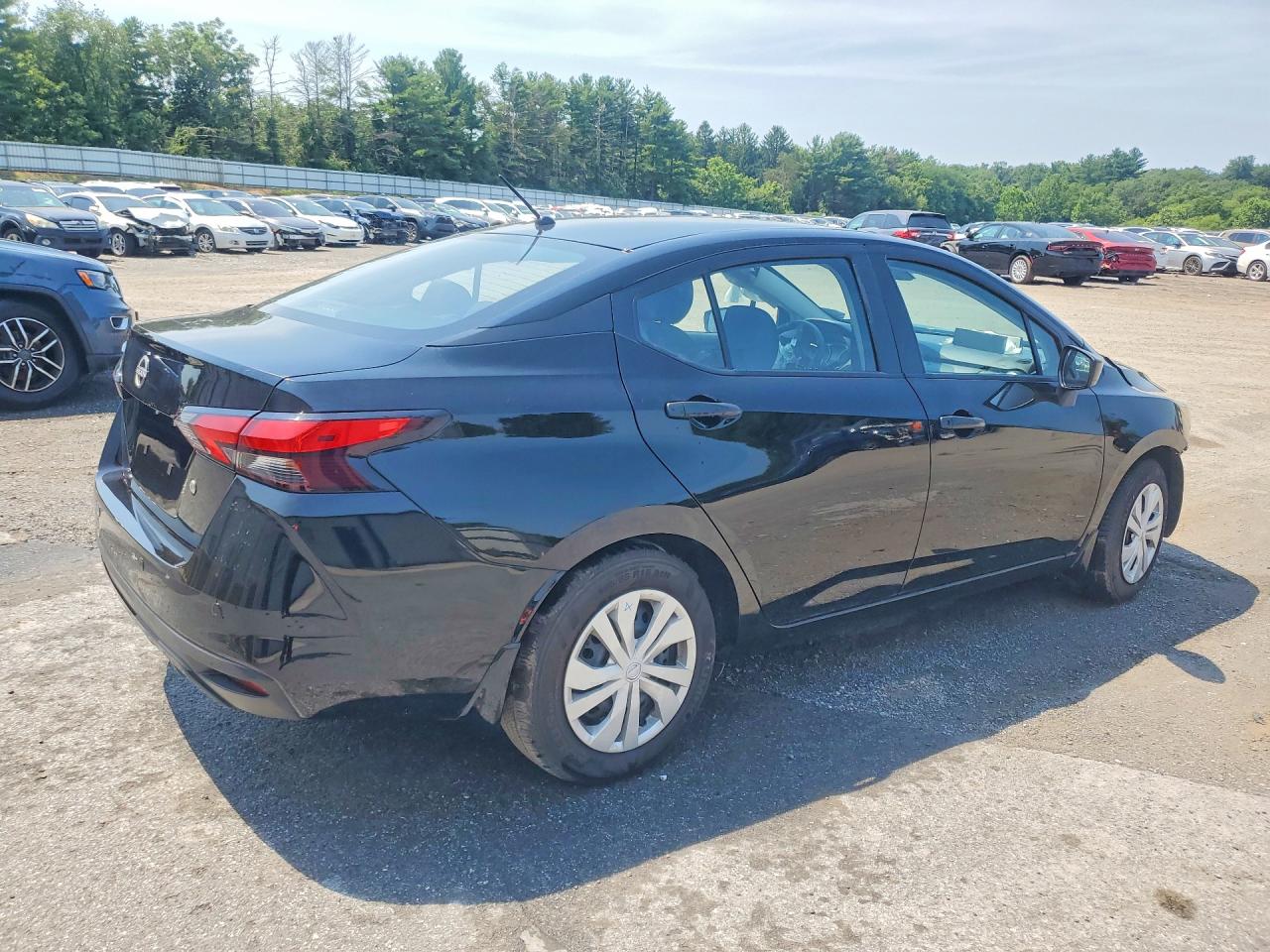 2025 NISSAN VERSA