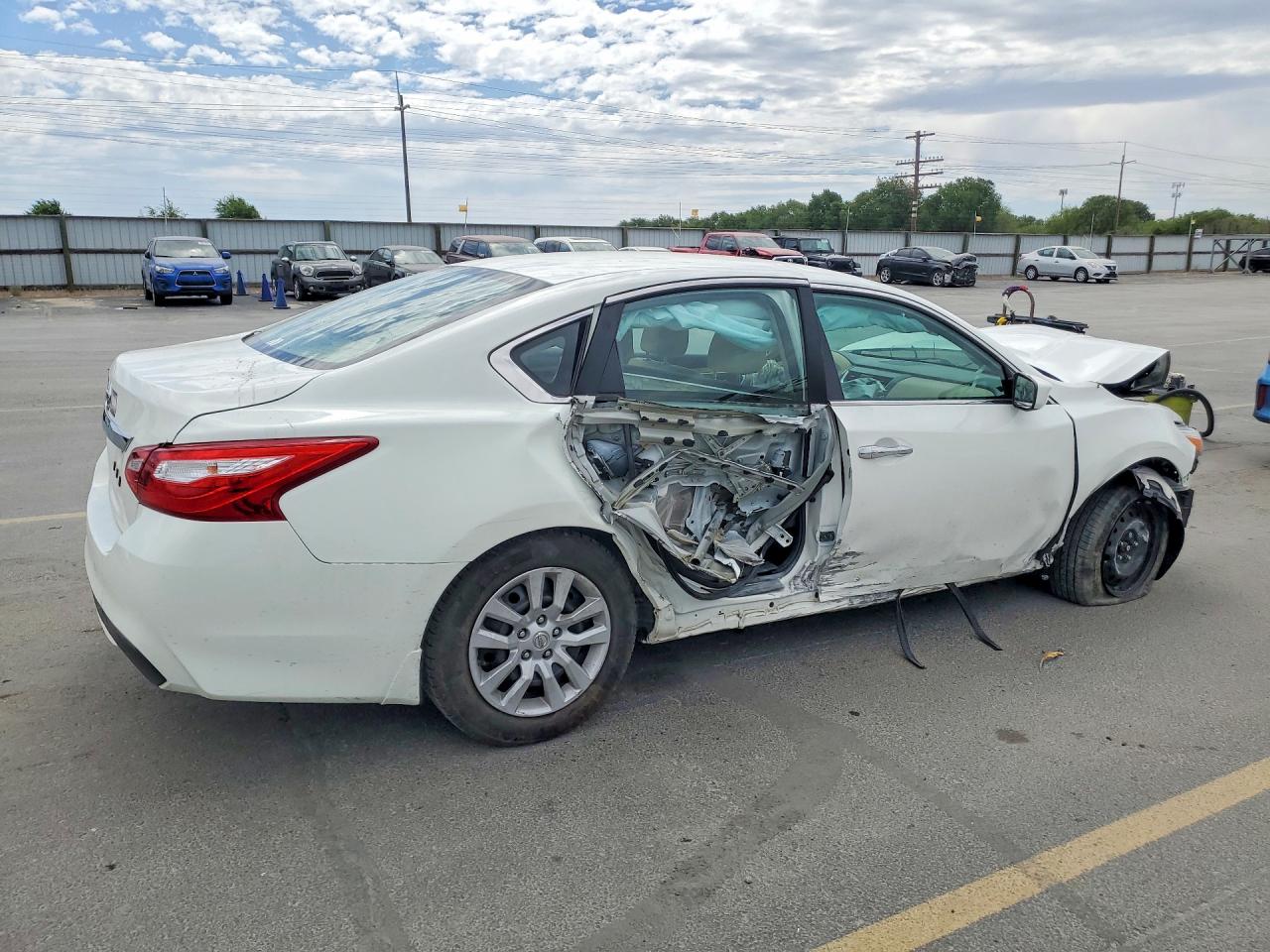 2017 NISSAN ALTIMA