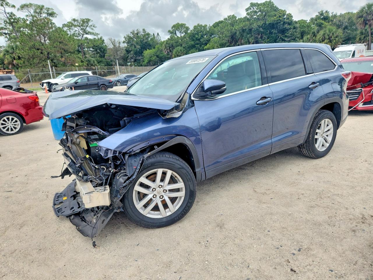 2014 TOYOTA HIGHLANDER