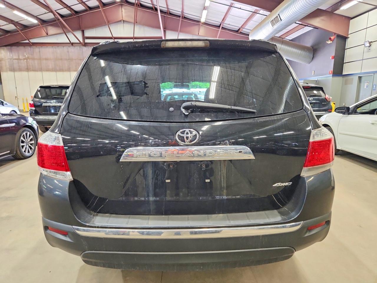 2012 TOYOTA HIGHLANDER