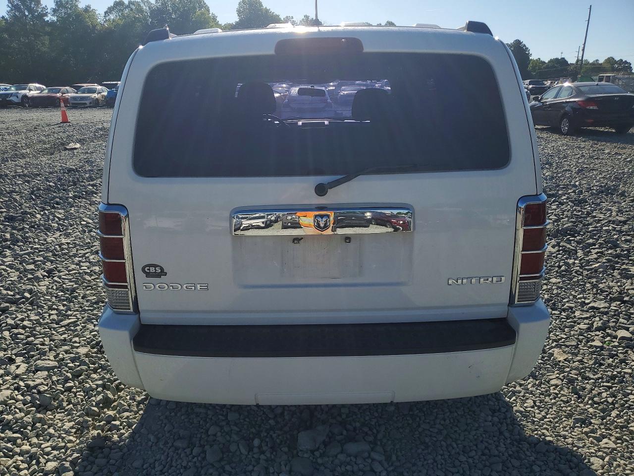 2010 DODGE NITRO