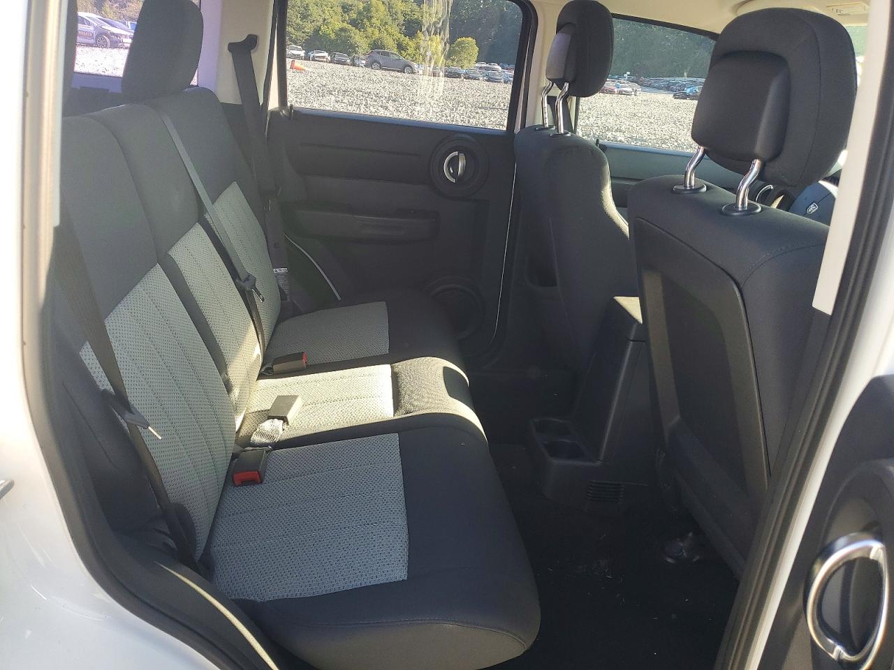 2010 DODGE NITRO