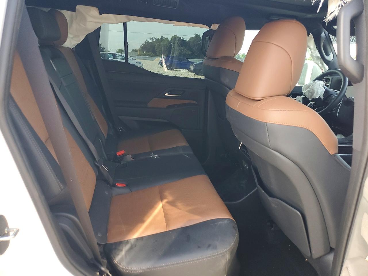 2024 LEXUS GX