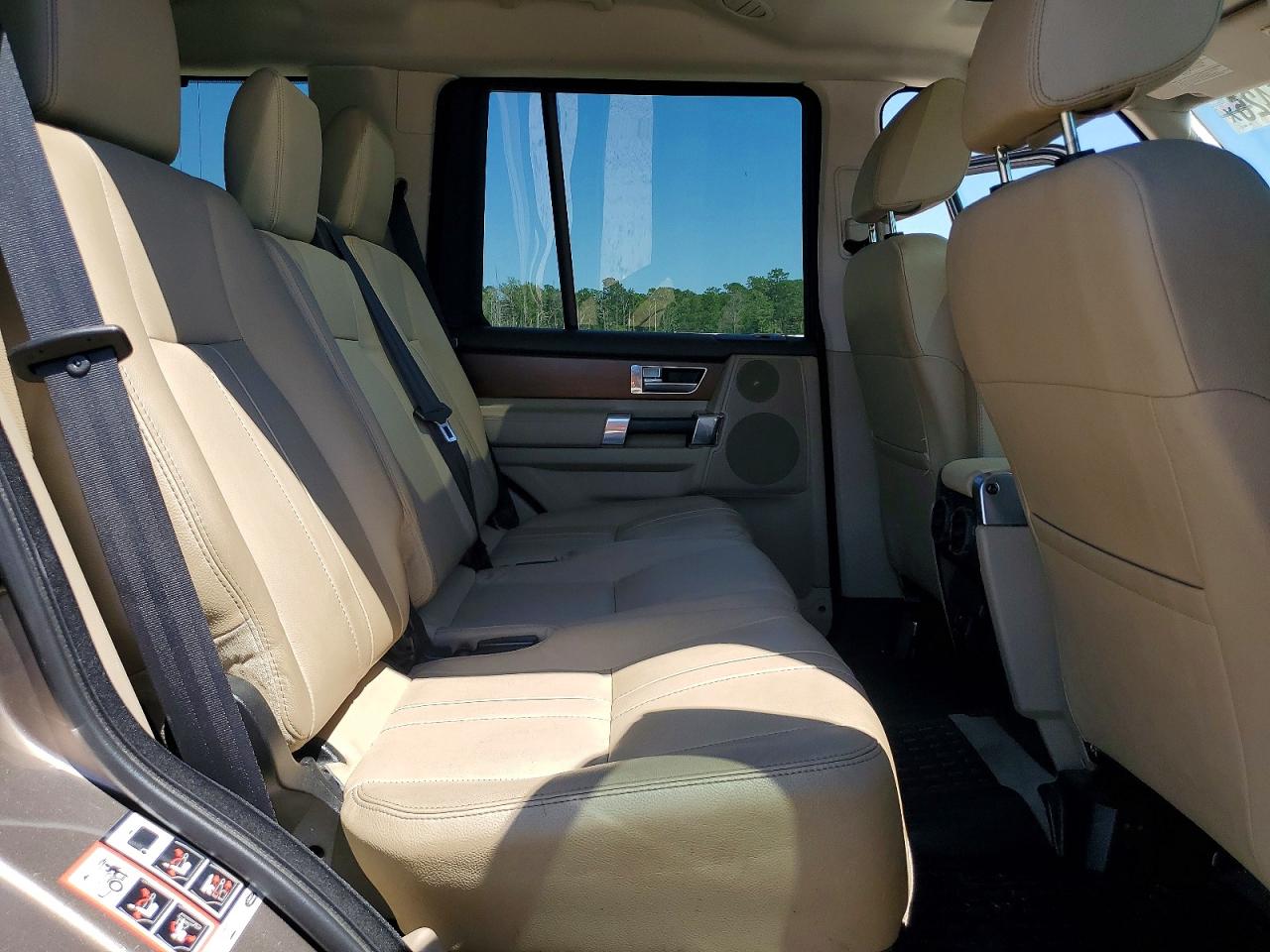 2016 LAND ROVER LR4