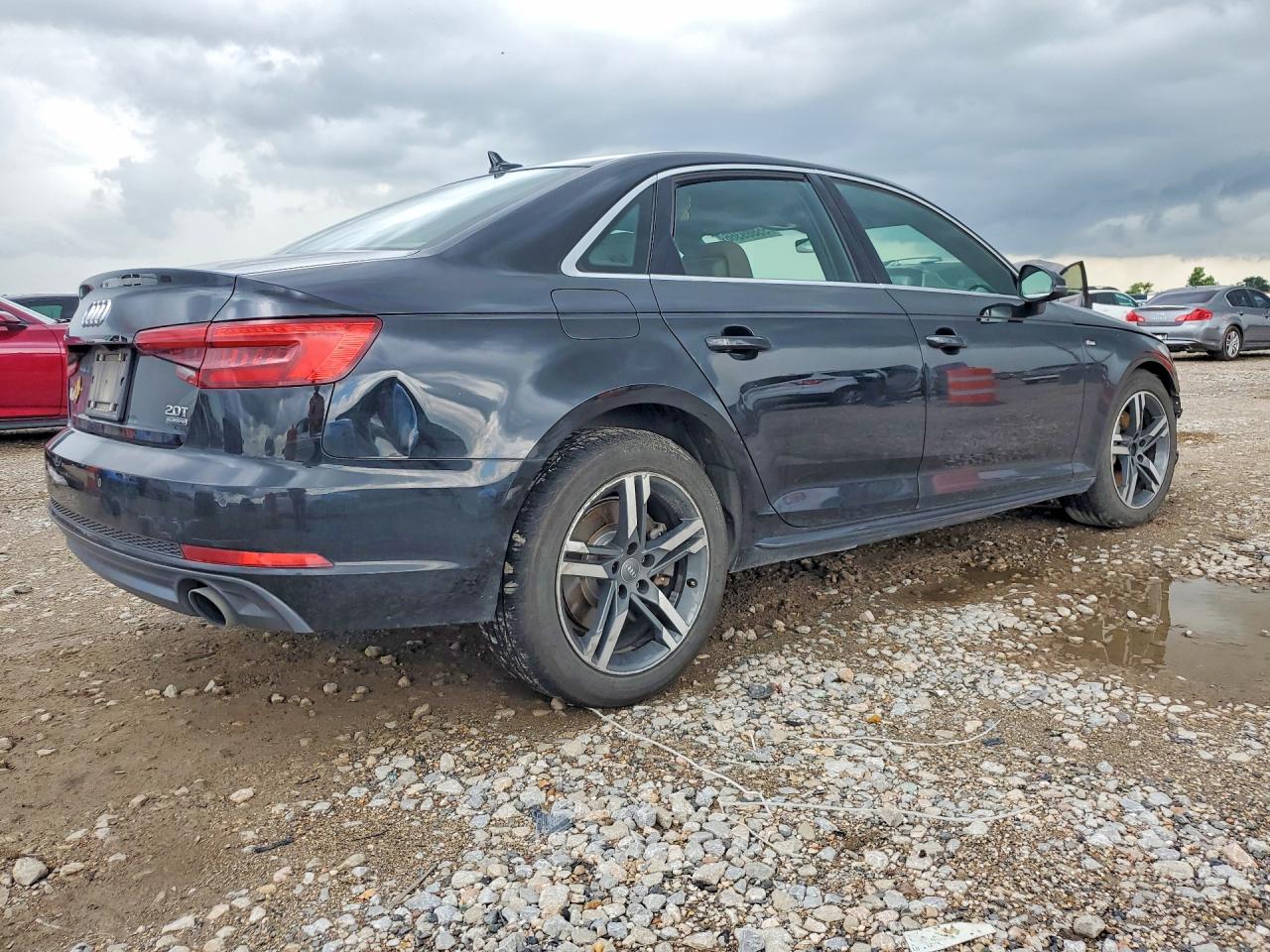 2017 AUDI A4