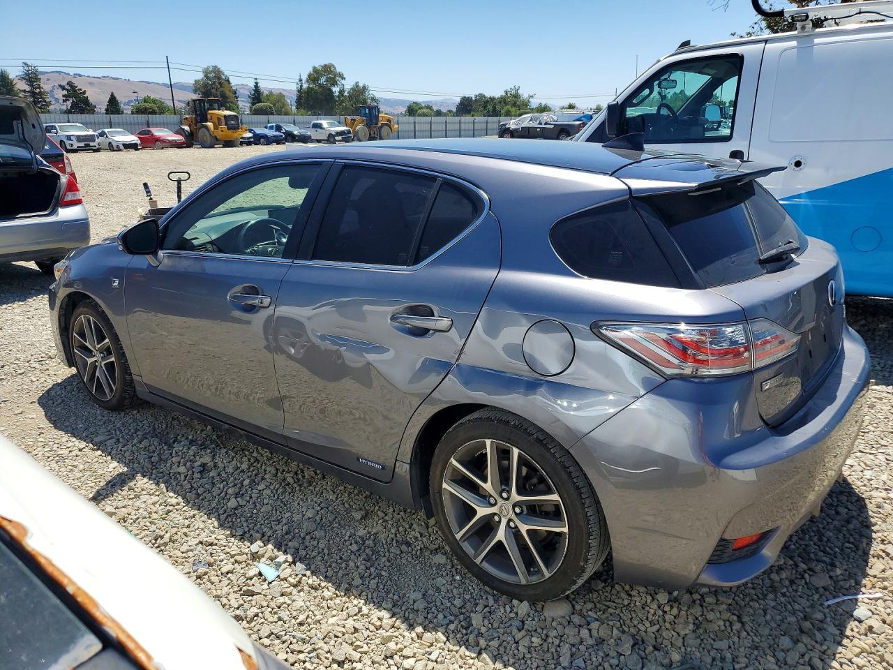 2015 LEXUS CT 200