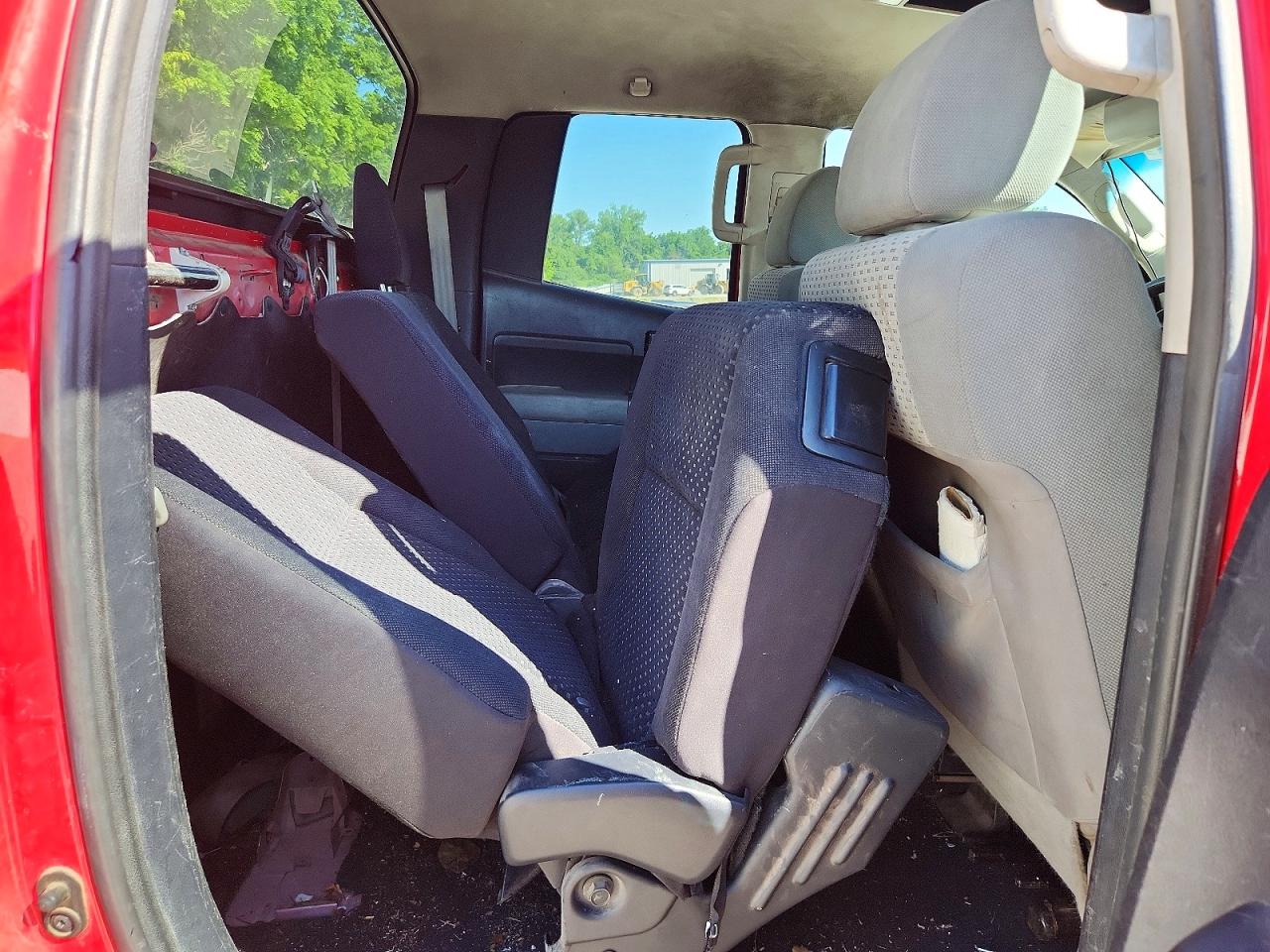 2012 TOYOTA TUNDRA