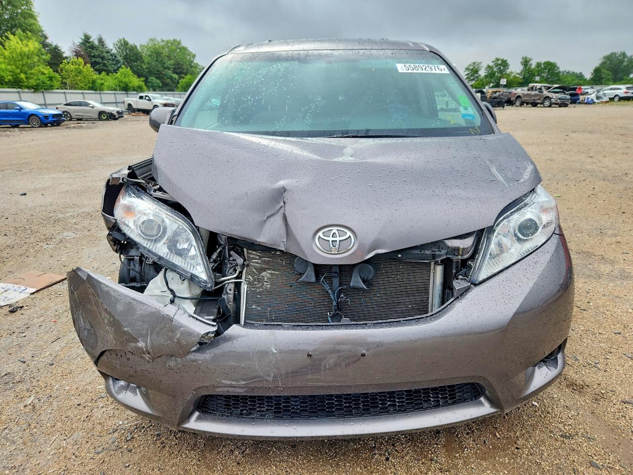 2017 TOYOTA SIENNA