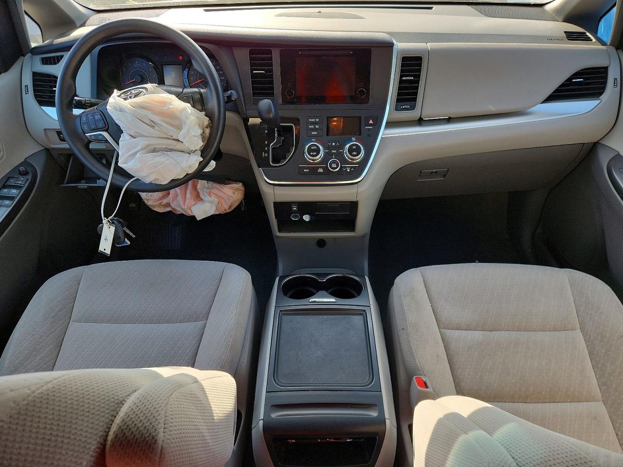 2017 TOYOTA SIENNA