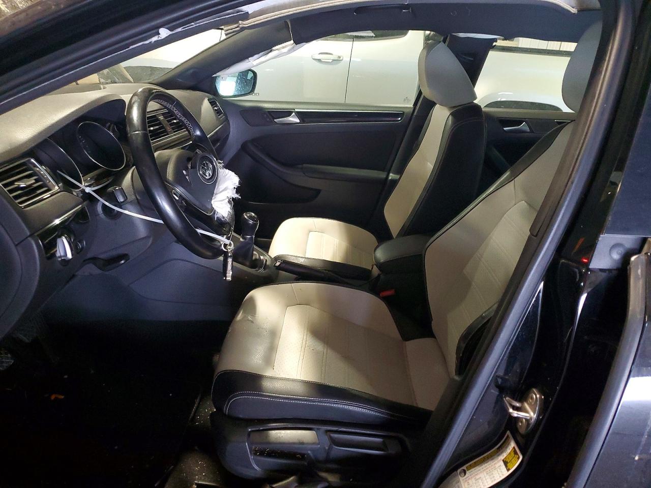 2015 VOLKSWAGEN JETTA
