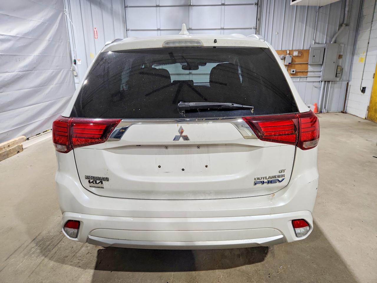2018 MITSUBISHI OUTLANDER