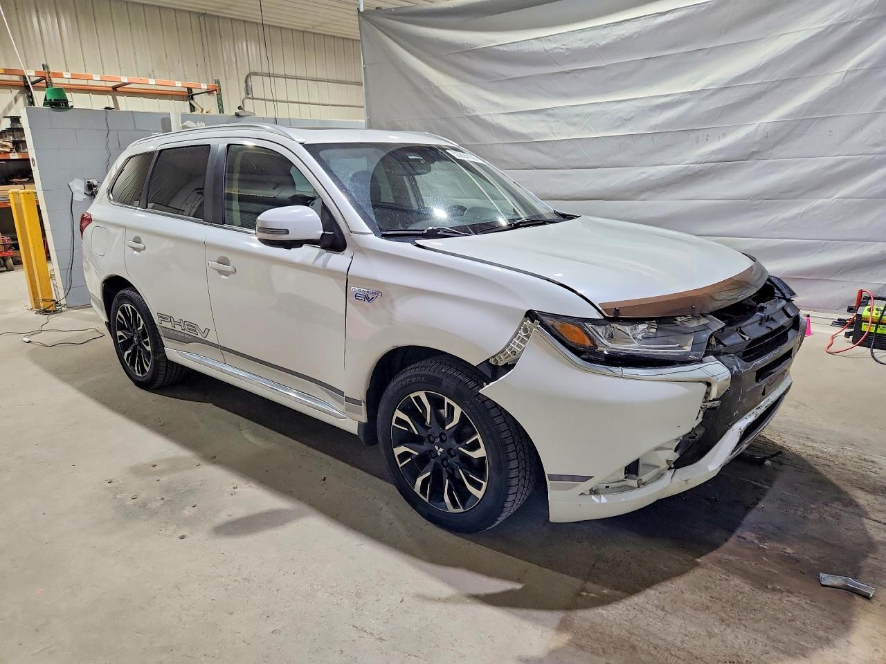 2018 MITSUBISHI OUTLANDER