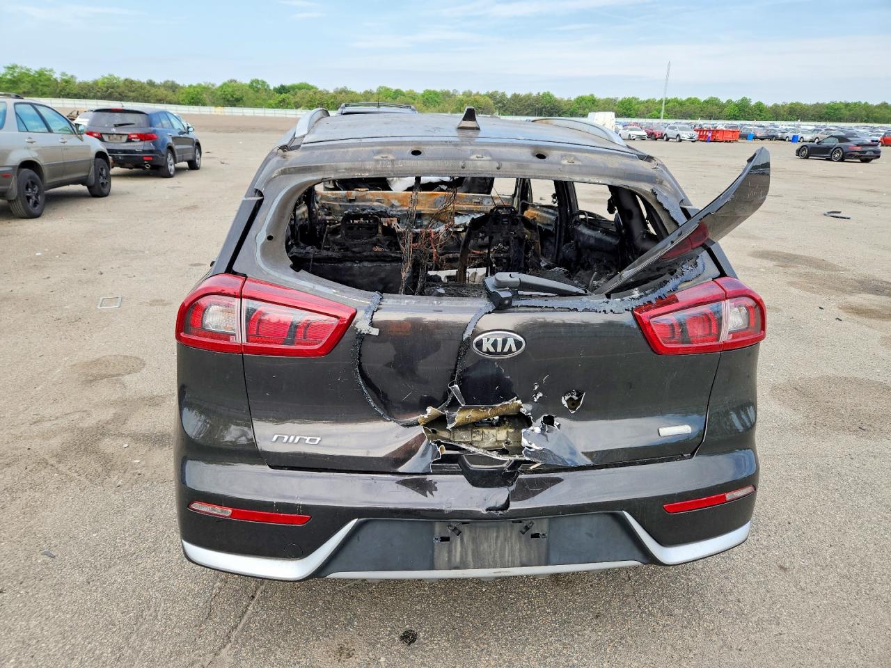 2017 KIA NIRO