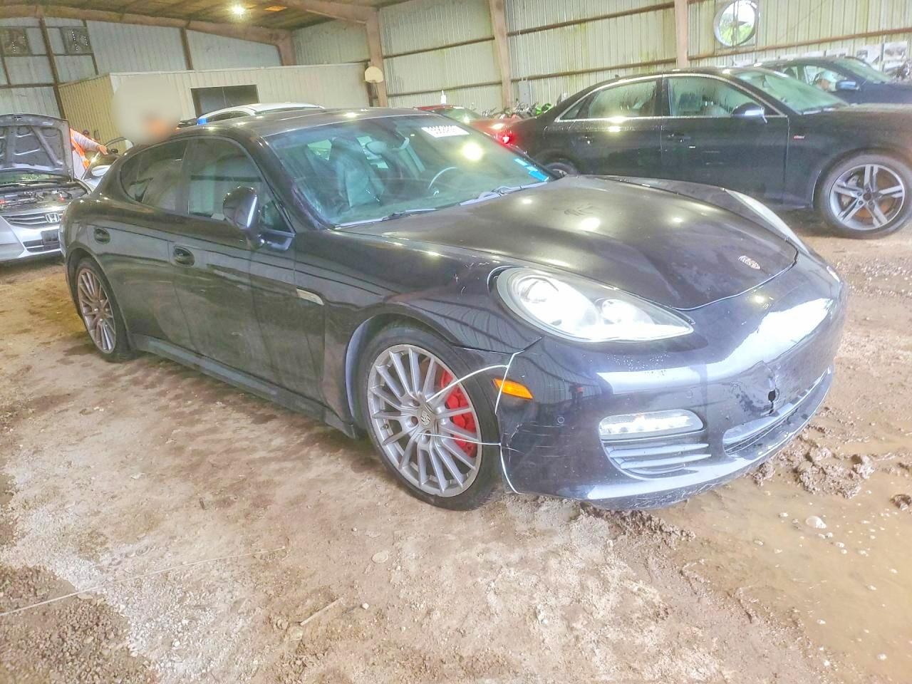 2011 PORSCHE PANAMERA