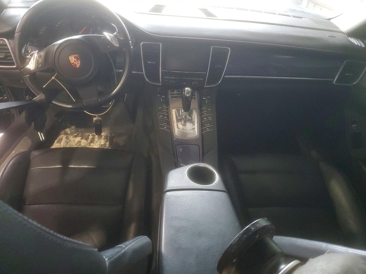 2011 PORSCHE PANAMERA